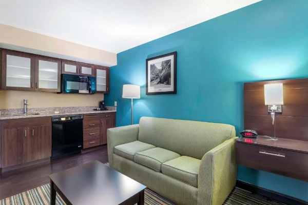 Best Western Plus Knoxville Cedar Bluff image 15