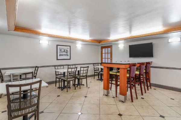 Best Western Plus Knoxville Cedar Bluff image 8